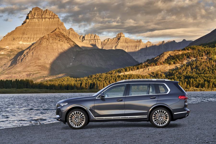  BMW X7 xDrive40i (G07) 2017 года  (WW) (фото 18 из 101)